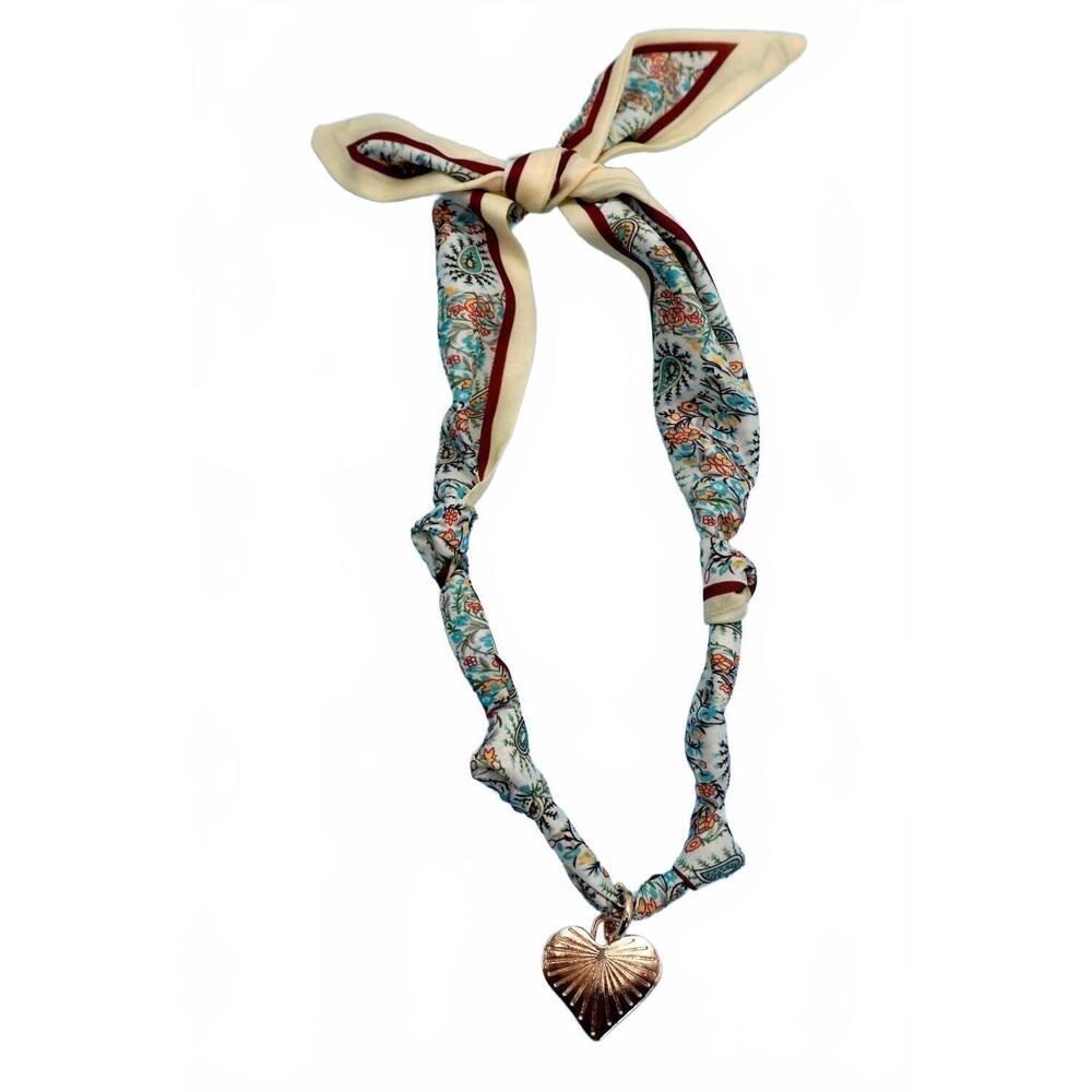 NEW JOSSLYN BY WALL TO WALL women's handcrafted scarf necklaces in cream
